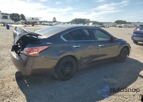 2015 Nissan Altima 2.5 из США, поврежденный, VIN 1N4AL3AP6FN912061